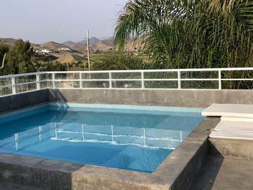 SE VENDE LINDA CASA EN CONDIMINIO PLAYA DEL SOL