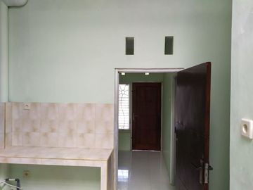 DIJUAL RUMAH DESIGN MODERN FULL BANGUNAN DIJEMBER