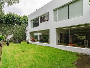 Espectacular casa en calle cerrada con vigilancia, Escarcha