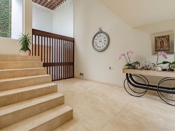 Espectacular casa en calle cerrada con vigilancia, Escarcha