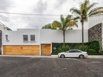 Espectacular casa en calle cerrada con vigilancia, Escarcha