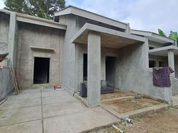 RUMAH BARU PROSES BANGUN DEKAT TAMAN DENGGUNG
