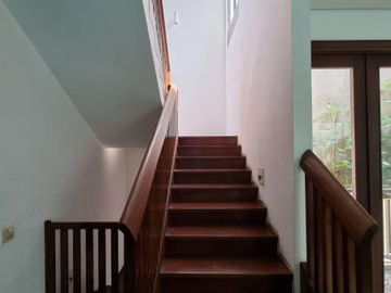 RUMAH at Jl PANGLIMA POLIM, PANGPOL, KEBAYORAN BARU, JAKSEL
