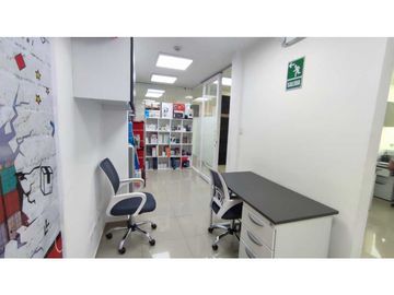 EDIFICIO COMERCIAL CON GALPÓN BODEGA EN VENTA ZONA MÉDICA DURN NORTE