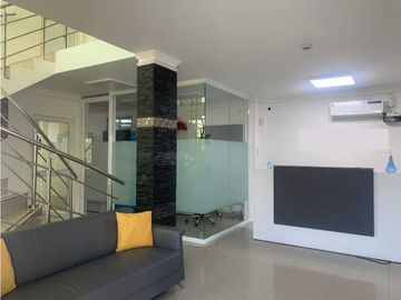 EDIFICIO COMERCIAL CON GALPÓN BODEGA EN VENTA ZONA MÉDICA DURN NORTE