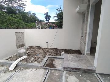 Rumah Desain Cantik Jalan Aspal, 350 Jt Dekat Candi Prambanan Klaten