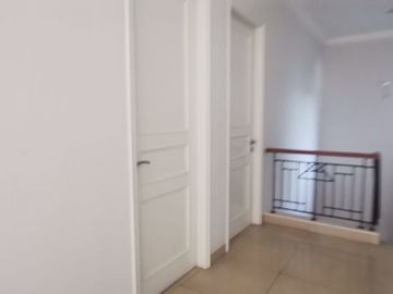 Disewakan Rumah Besar Telaga Golf Virginia BSD Tangerang - Fully Furnish Bersih Nyaman Siap Huni Harga Murah