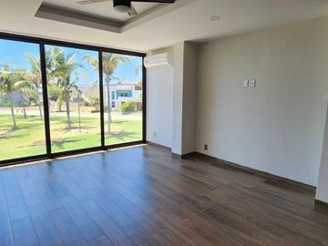VENTA DE HERMOSA CASA NUEVA EN B NAYAR BUCERIAS NAYARIT