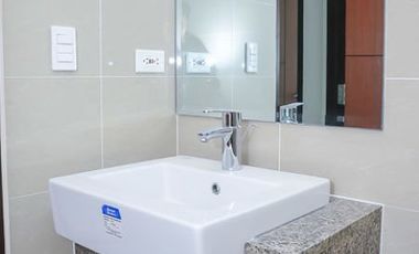Fully Furnished 2BR Corner Unit with Parking in BGC