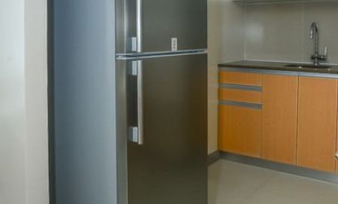Fully Furnished 2BR Corner Unit with Parking in BGC