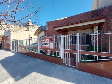 Casa en venta en Lanus Oeste