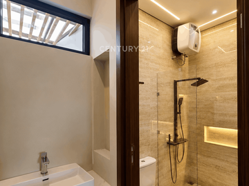 Dijual Rumah Full Furnish Di Wedomartani Dekat SD Model