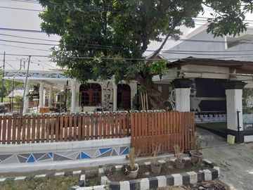 Rumah Mewah Hook di Kertajaya Indah Daerah Manyar