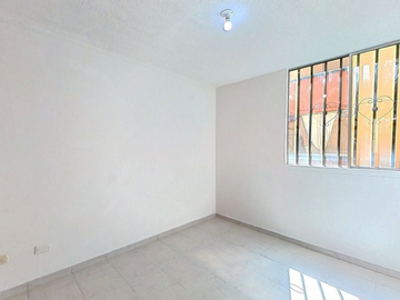 apartamento en venta en primero de mayo. Cod V6553