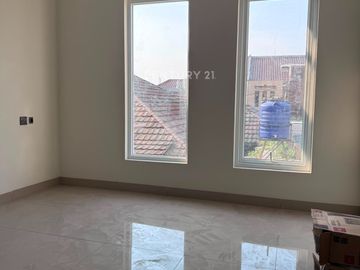 Dijual Rumah Minimalis Modern Harga Menarik Di Kebayoran Lama