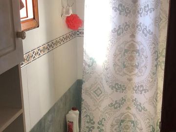 Casa en venta - 4 Dormitorios 3 Baños 2 Cocheras - 440Mts2 - Necochea
