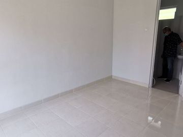 Dijual Rumah Carrillo Gading Serpong Tangerang - Baru, Belum Pernah Dipakai Murah