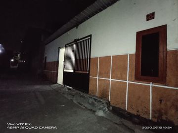 Dijual segera rumah kost di Mayang Kartasura