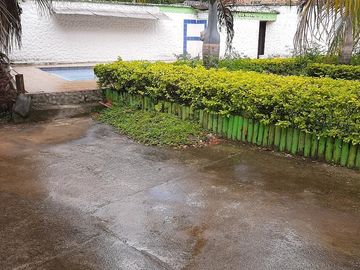 FINCA DE RECREO ASEQUIBLE A 3 MINUTOS DESDE BARBOSA ANTIOQUIA COLOMBIA.