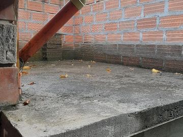 FINCA DE RECREO ASEQUIBLE A 3 MINUTOS DESDE BARBOSA ANTIOQUIA COLOMBIA.