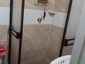 FINCA DE RECREO ASEQUIBLE A 3 MINUTOS DESDE BARBOSA ANTIOQUIA COLOMBIA.