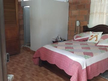 FINCA DE RECREO ASEQUIBLE A 3 MINUTOS DESDE BARBOSA ANTIOQUIA COLOMBIA.