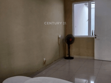 Rumah Semi Furnished Siap Huni Di Cluster La Seine JGC