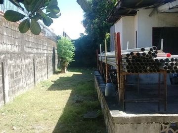Good Investment Commercial Lot with Improvements for Sale Lo