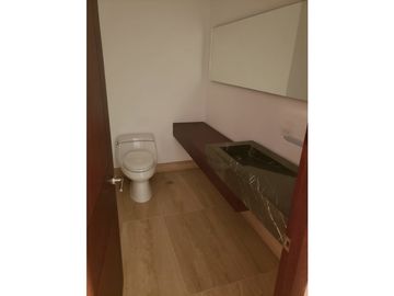 SE ALQUILA APARTAMENTO DE LUJO EN SANTA MARIA LINEA BLANCA