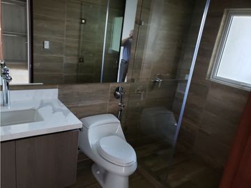 SE ALQUILA APARTAMENTO DE LUJO EN SANTA MARIA LINEA BLANCA