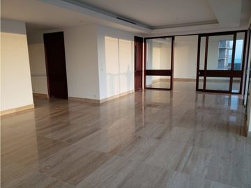 SE ALQUILA APARTAMENTO DE LUJO EN SANTA MARIA LINEA BLANCA