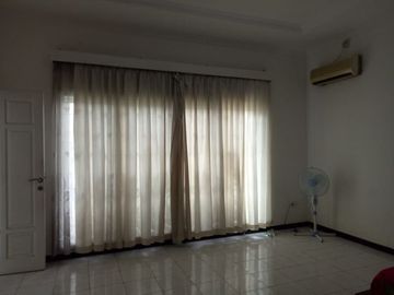 Rumah minimalis luas setrategis pondok kelapa