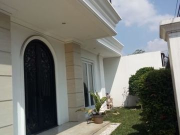 Rumah minimalis luas setrategis pondok kelapa