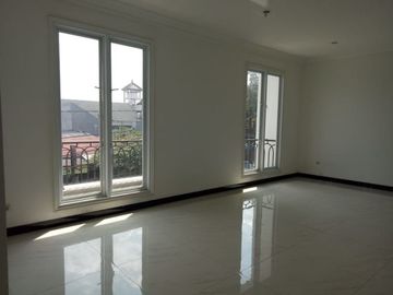 Rumah minimalis luas setrategis pondok kelapa