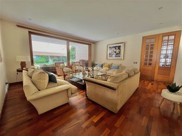 Casa en Venta en Santuario del Valle/Los Trapenses | Casa en Venta 5D4B | Lo Barnechea | One Propiedades