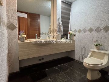 Casa en Venta en Santuario del Valle/Los Trapenses | Casa en Venta 5D4B | Lo Barnechea | One Propiedades