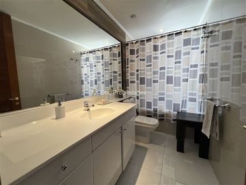 Casa en Venta en Santuario del Valle/Los Trapenses | Casa en Venta 5D4B | Lo Barnechea | One Propiedades