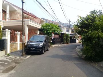 Rumah Murah di Kawasan pesanggrahan, Jakarta Selatan siap pakai. nego sampai deal
