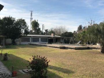 VENTA HERMOSA QUINTA EN PARQUE GAONA-MORENO.