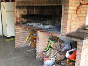 VENTA HERMOSA QUINTA EN PARQUE GAONA-MORENO.