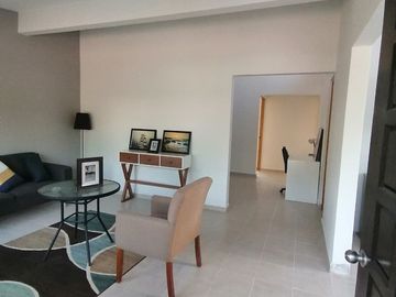 CASA DE 200 METROS, CON ALBERCA, FOVISSSTE, INFONAVIT. SÓLO 33 CASAS