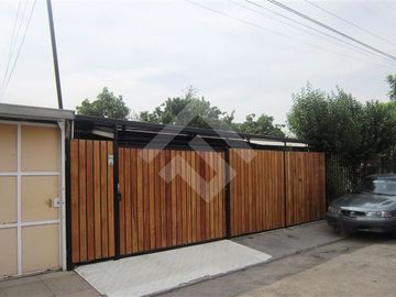 Casa en venta en La Florida; Recién bajada de precio año 1....