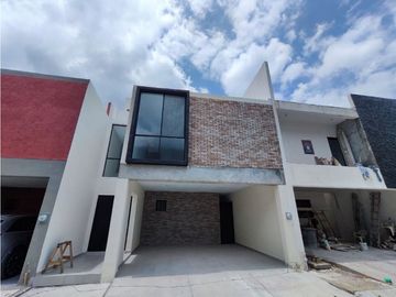 Casa en Venta en Cumbres Élite Premier en García