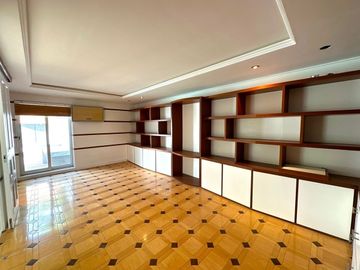 Casa en con Alberca y Cine en Venta Colinas de San Javier, Guadalajara, Jalisco.