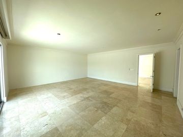 Casa en con Alberca y Cine en Venta Colinas de San Javier, Guadalajara, Jalisco.