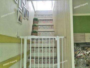 Rumah 2 Lantai Luas 187 di Araya Golf kota Malang