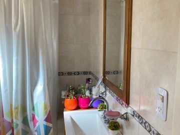 Casa PH en venta en Villa Dominico
