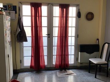 Casa PH en venta en Villa Dominico