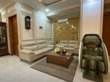 Rumah 2 Kavling Jadi 1 di Cluster Aralia Harapan Indah Bekasi