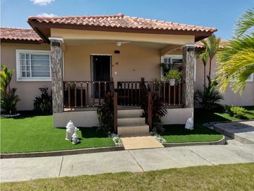 VENTA DE CASA LAS LAJAS PH VILLAS DE ENSUEÑO (GS)